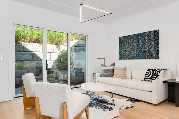 Property Photo:  785 Post Road East 102  CT 06880 