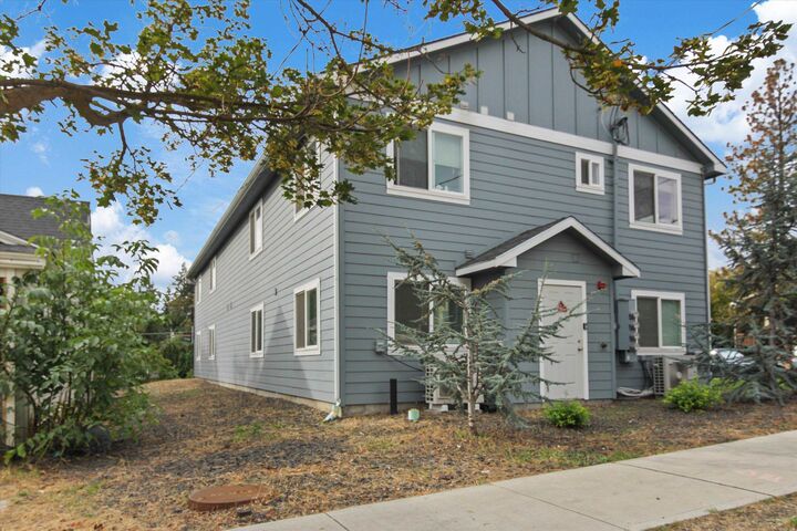 Property Photo:  1608 E Hartson Ave  WA 99202 