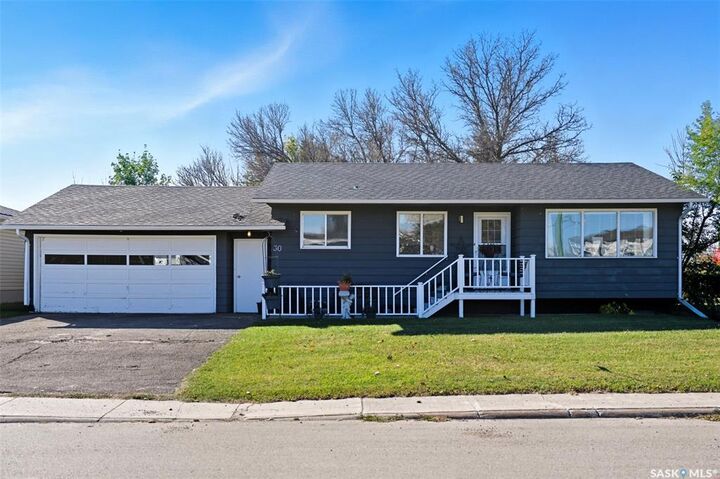 30 Calvert Crescent  Lanigan SK S0K 2M0 photo