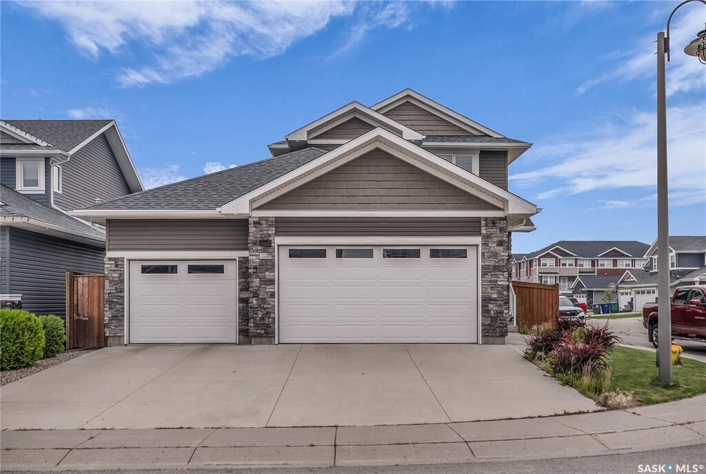 Property Photo:  1147 Pringle Way  SK S7T 1C9 