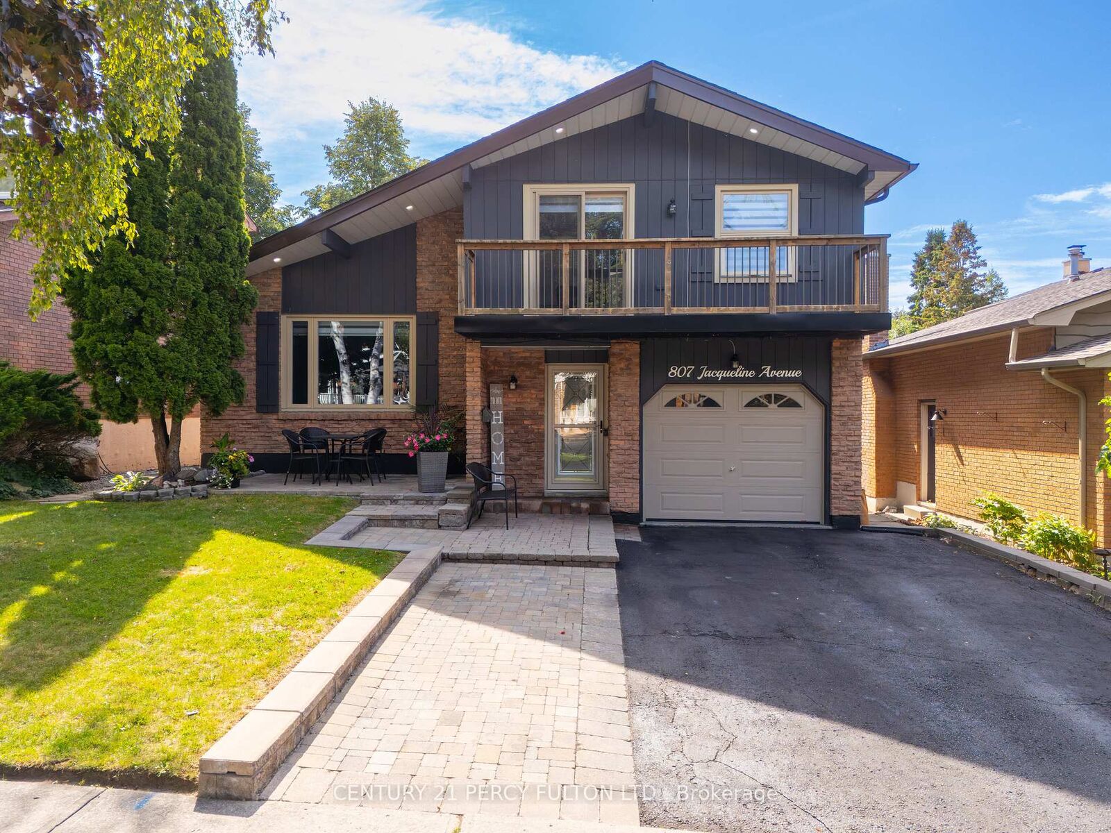 Photo de la propriété: 807 Jacqueline Avenue ON L1V 3B2