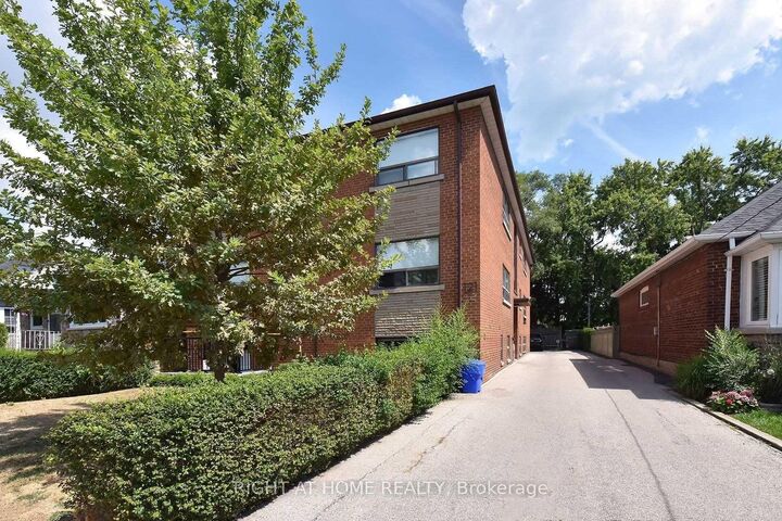 Property Photo: 121 Fourth Street ON M8V 2Y6