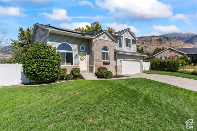 Property Photo: 819 E 50 S UT 84062