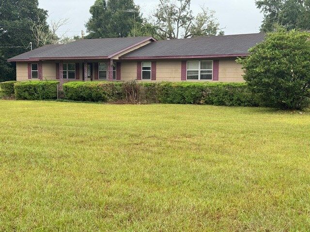 Property Photo: 48 Cheney St GA 39866