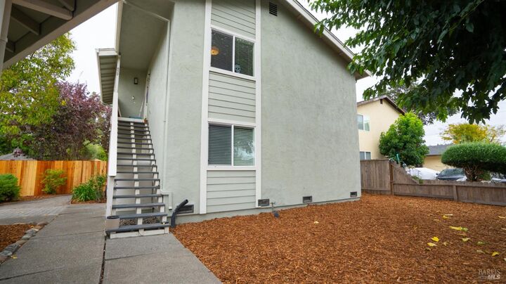Property Photo:  837 839 Madison Street  CA 94952 
