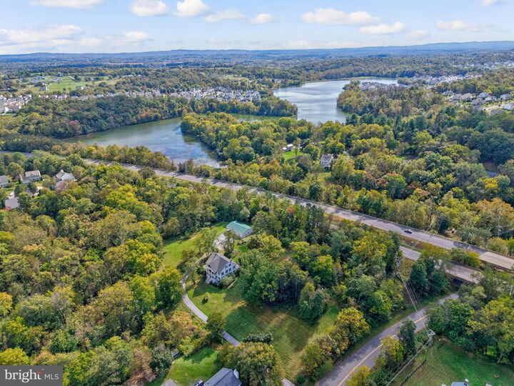 Property Photo:  39 New Cut Road  VA 20141