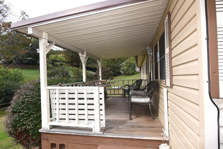 Property Photo:  17 Mustang Lane  NC 28786 