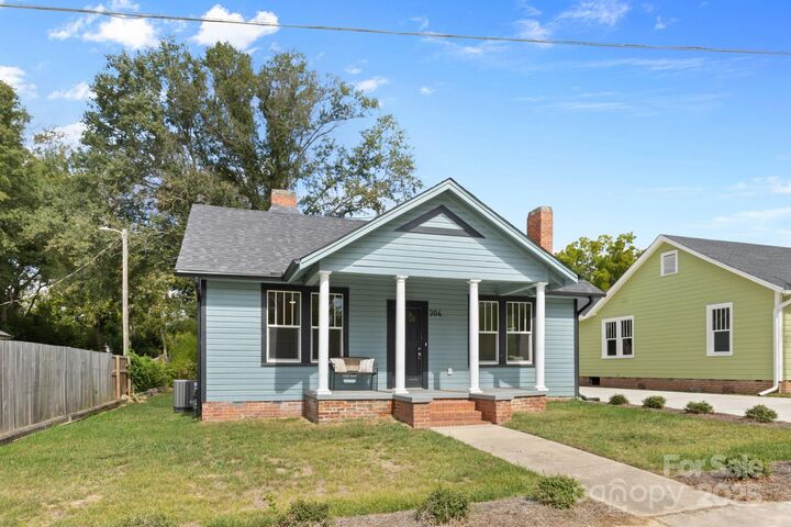 Property Photo:  304 W Gay Street  SC 29720 