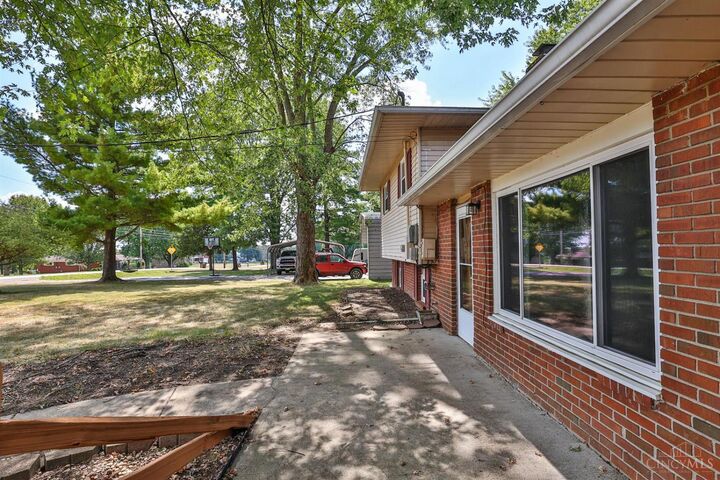 Property Photo: 3951 West Elkton Road OH 45011