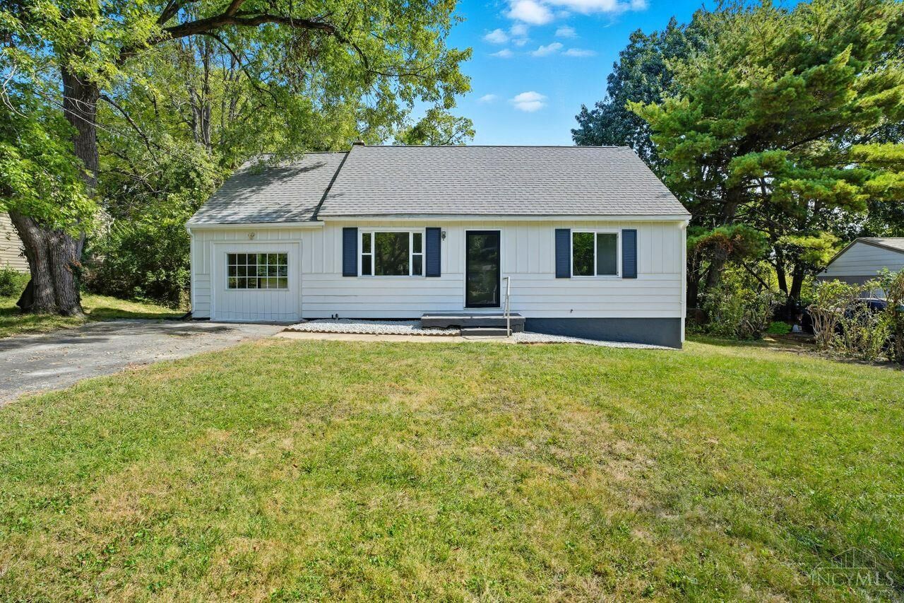 Property Photo: 10060 Ronnie Road OH 45215