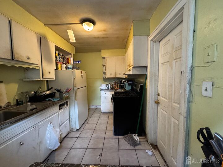 313 Tioga Street  Trenton NJ 08609 photo