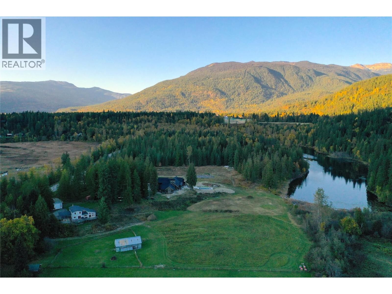 Property Photo:  2626 Airport Way  BC V0E 2S3 