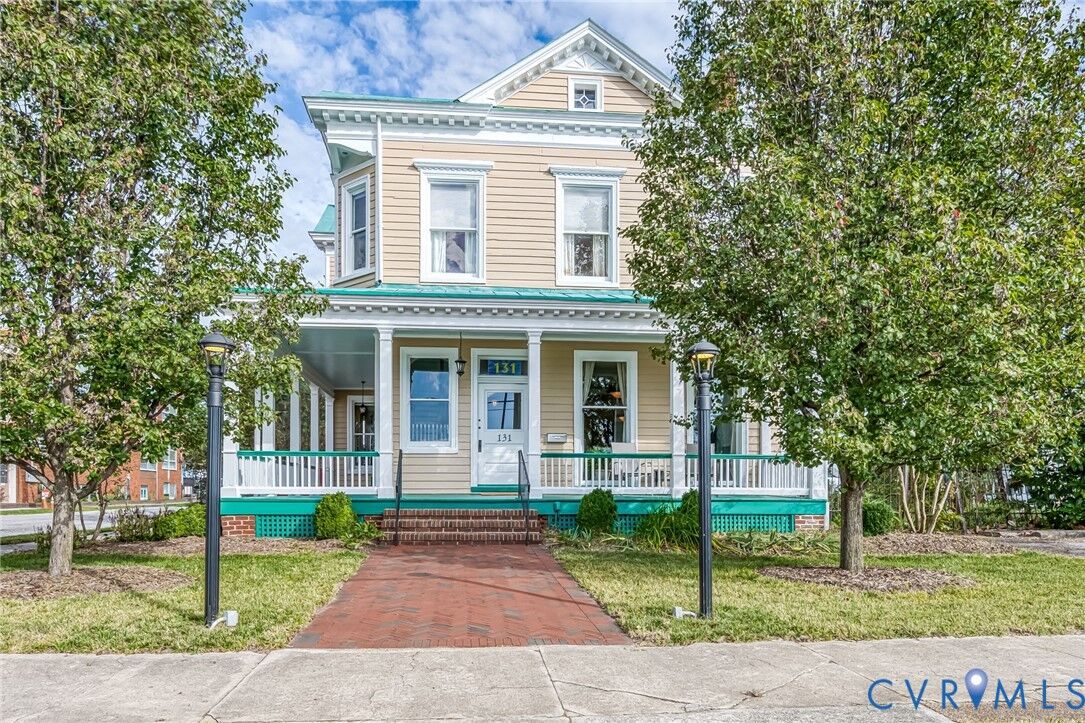 Property Photo:  131 Franklin Street  VA 23803 