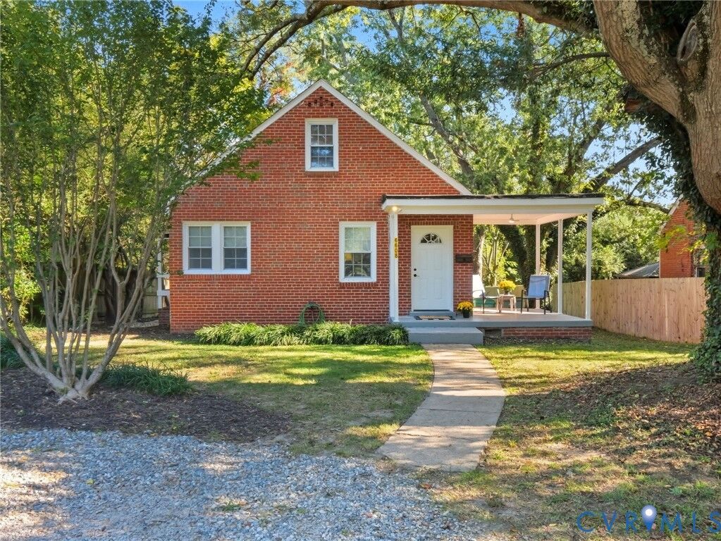Property Photo: 6608 W Grace Street VA 23226