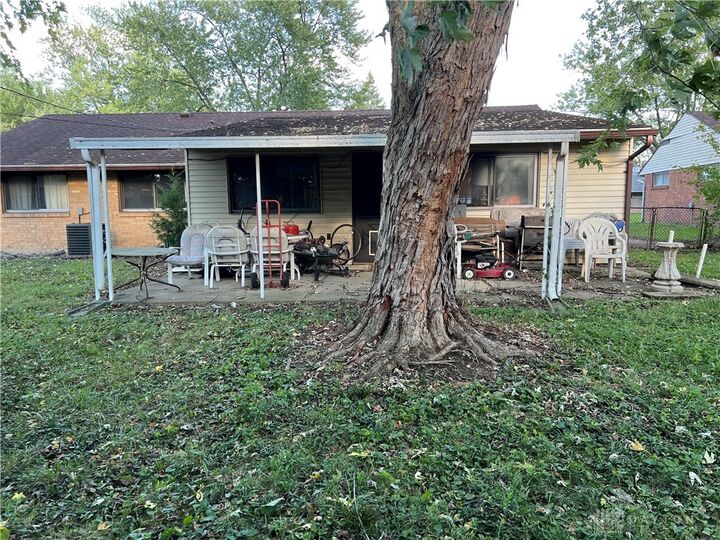 Property Photo:  6119 Rosebury Drive  OH 45424 