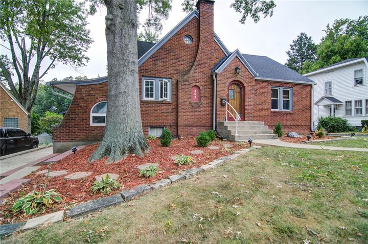 Property Photo: 353 S Linden Avenue IL 62522