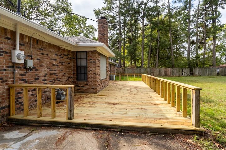 Property Photo:  1042 Roselawn Drive  AR 72301 