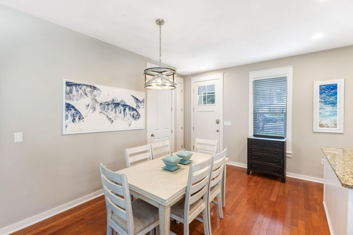 Property Photo: 1365 W Ravens Run FL 32550