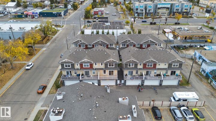 Property Photo:  10114 160 Street NW 10  AB T5P 3E7 