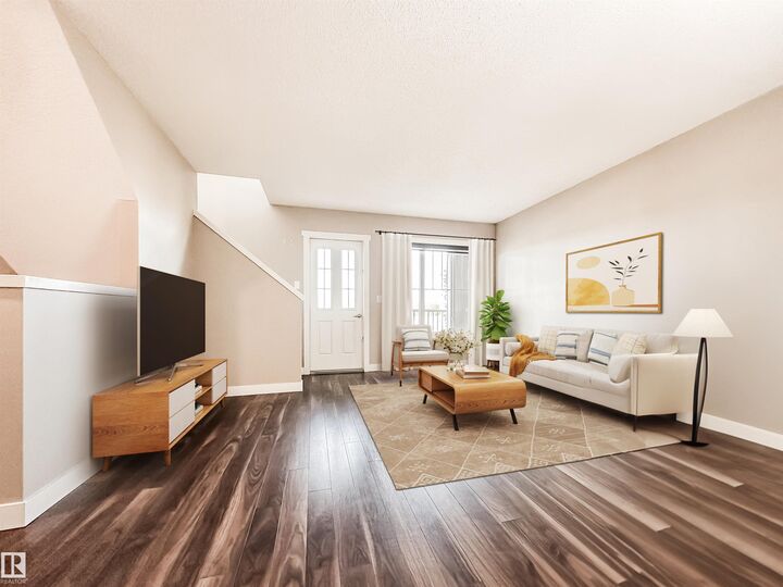 Property Photo: 1005 Graydon Hill Boulevard SW 44 AB T6W 3J5