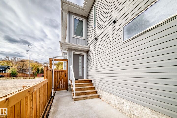 Property Photo: 11326 95A Street NW 1 AB T5G 1P1