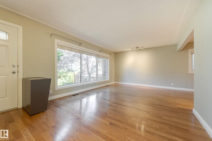 Property Photo: 7112 81 Street NW AB T6C 2T4