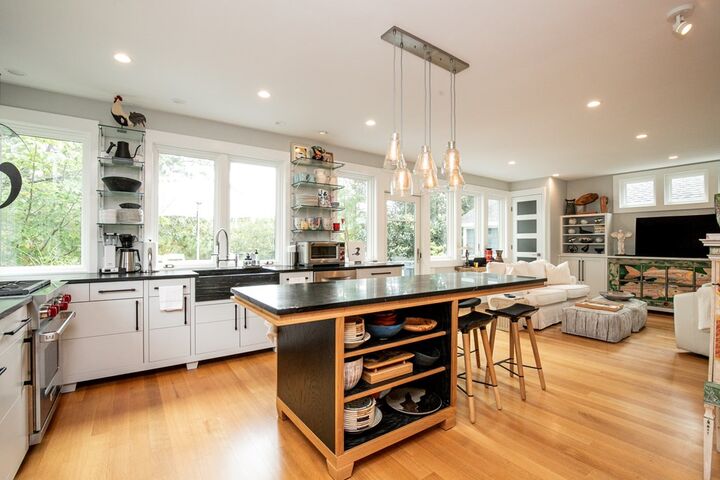 Property Photo: 5 Ames St VA 23417