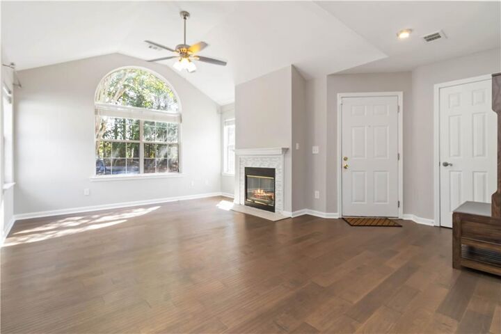 Property Photo: 2191 Rockbridge Road 1602 GA 30087