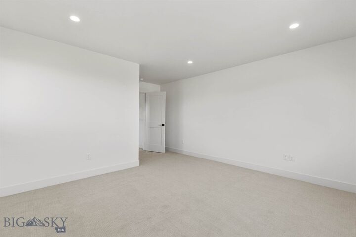 Property Photo:  1605 Cambridge Drive  MT 59715 