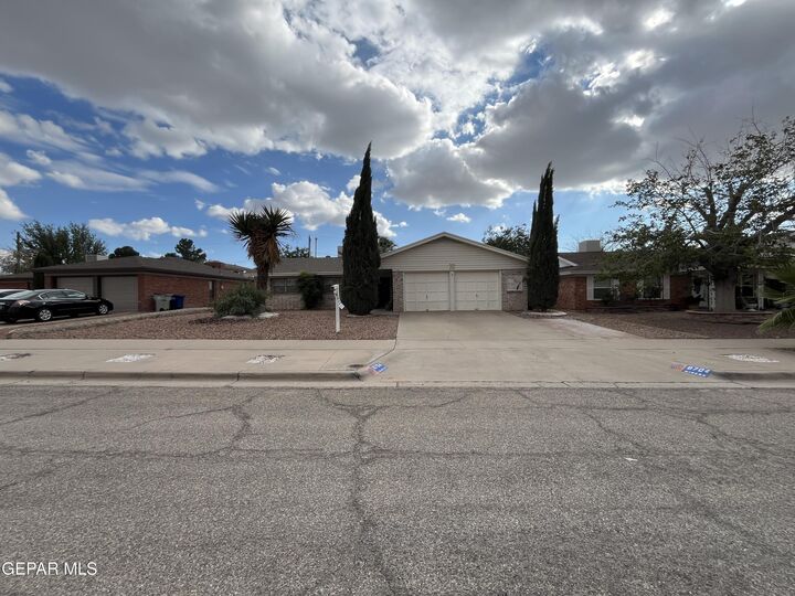8704 Darlina Drive  El Paso TX 79925 photo