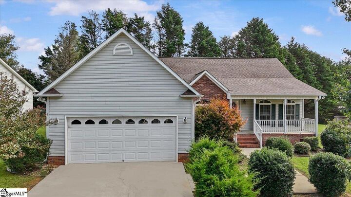 Property Photo: 105 Topaz Lane SC 29341