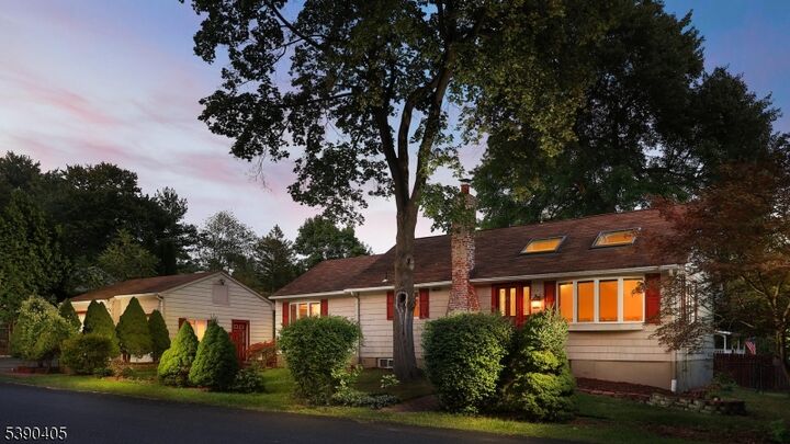 Property Photo: 33 Gates Ave NJ 07059