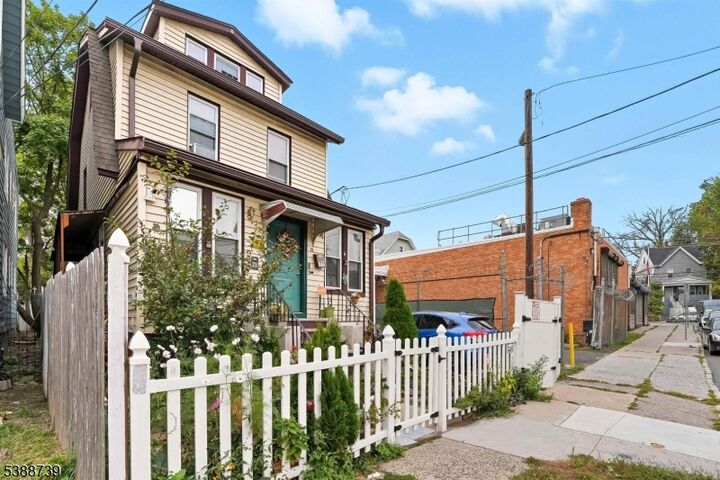 Property Photo: 78 Valley St NJ 07106