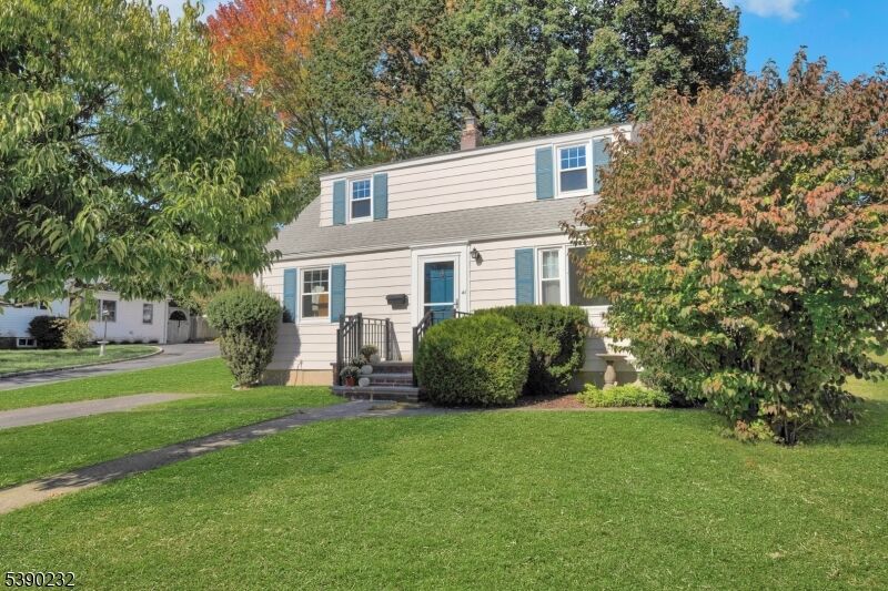 Property Photo:  41 Hawthorne Ave  NJ 07950 