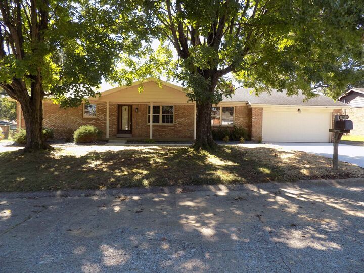 961 Osage Dr  Henderson KY 42420 photo