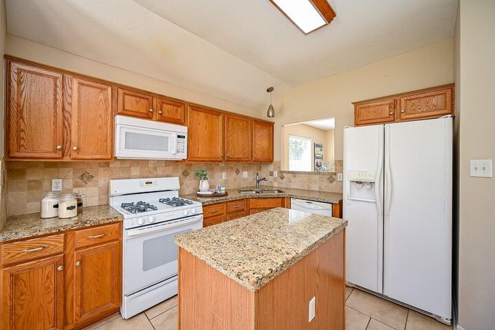 Property Photo: 7303 Greenwood Point TX 77433