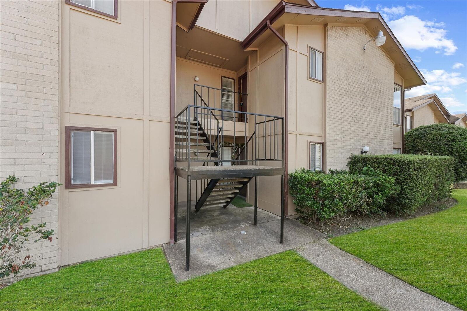 Property Photo: 9221 Imogene Street 9221 TX 77036