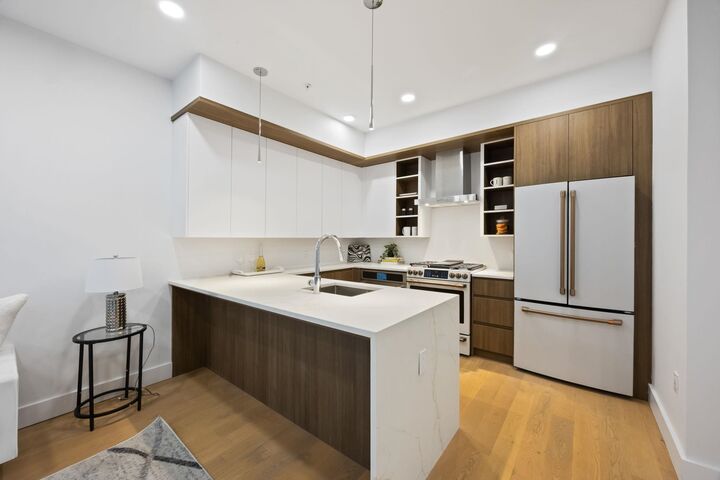 Property Photo: 160 Brunswick St 204 NJ 07302