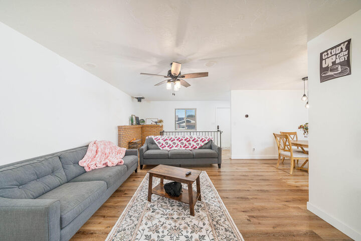 Property Photo: 402 W North Cedar Blvd UT 84721