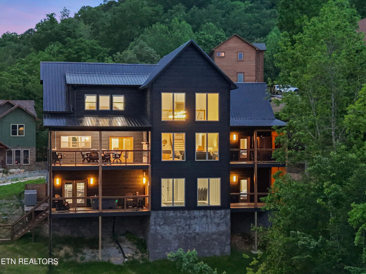 Property Photo:  2843 Cedar Falls Way  TN 37862 