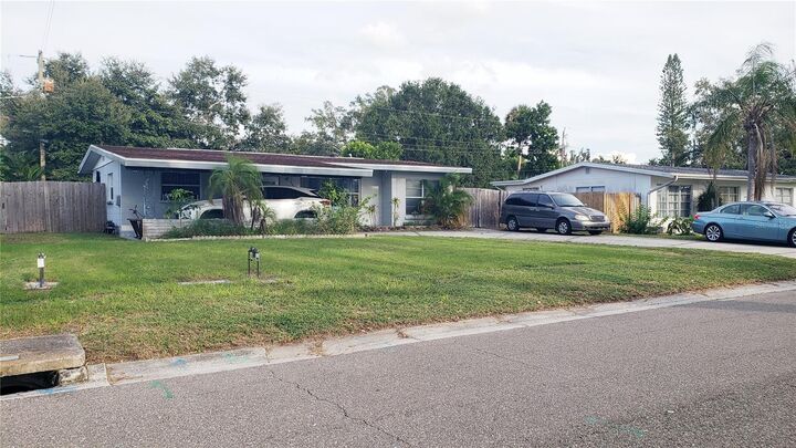 Property Photo: 5815 24th Street W FL 34207