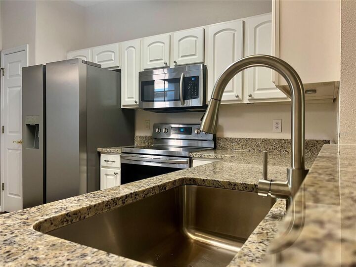 Property Photo:  18805 Duquesne Drive  FL 33647 