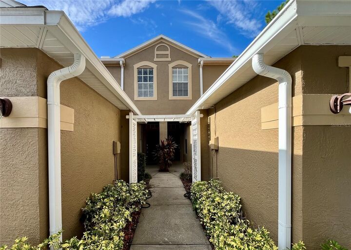 Property Photo:  18805 Duquesne Drive  FL 33647 
