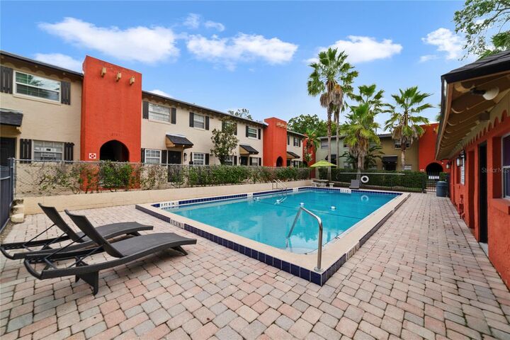 2503 E Central Boulevard 14  Orlando FL 32803 photo