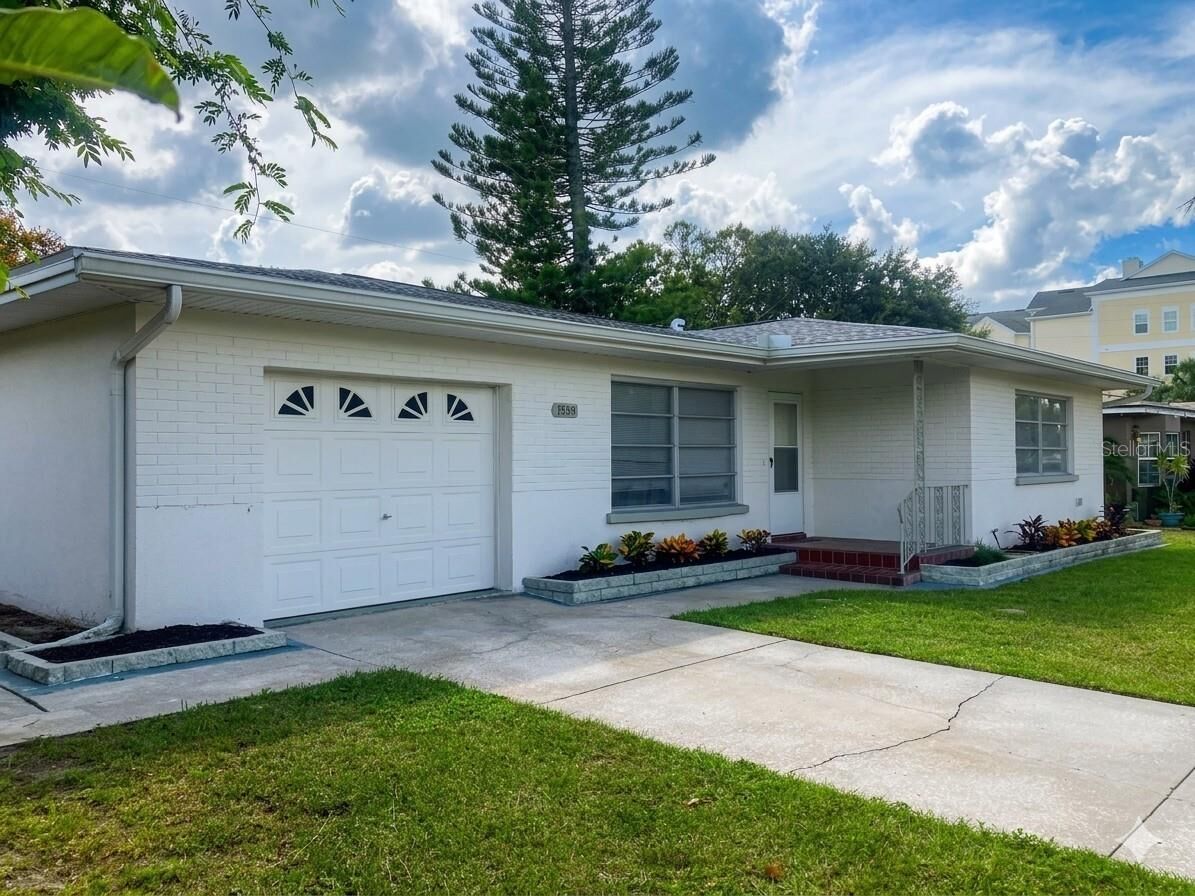 Property Photo:  1559 Barry Road  FL 33756 