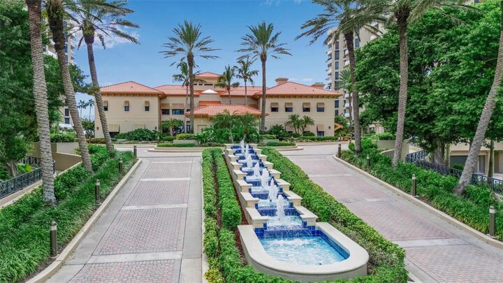 Property Photo: 1241 Gulf Of Mexico Drive 109 FL 34228