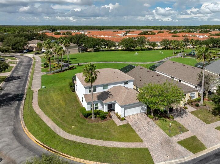 Property Photo:  4812 Cumbrian Lakes Drive  FL 34746 