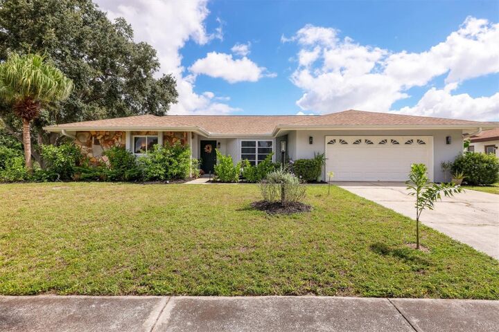 7205 Alderwood Drive  Sarasota FL 34243 photo