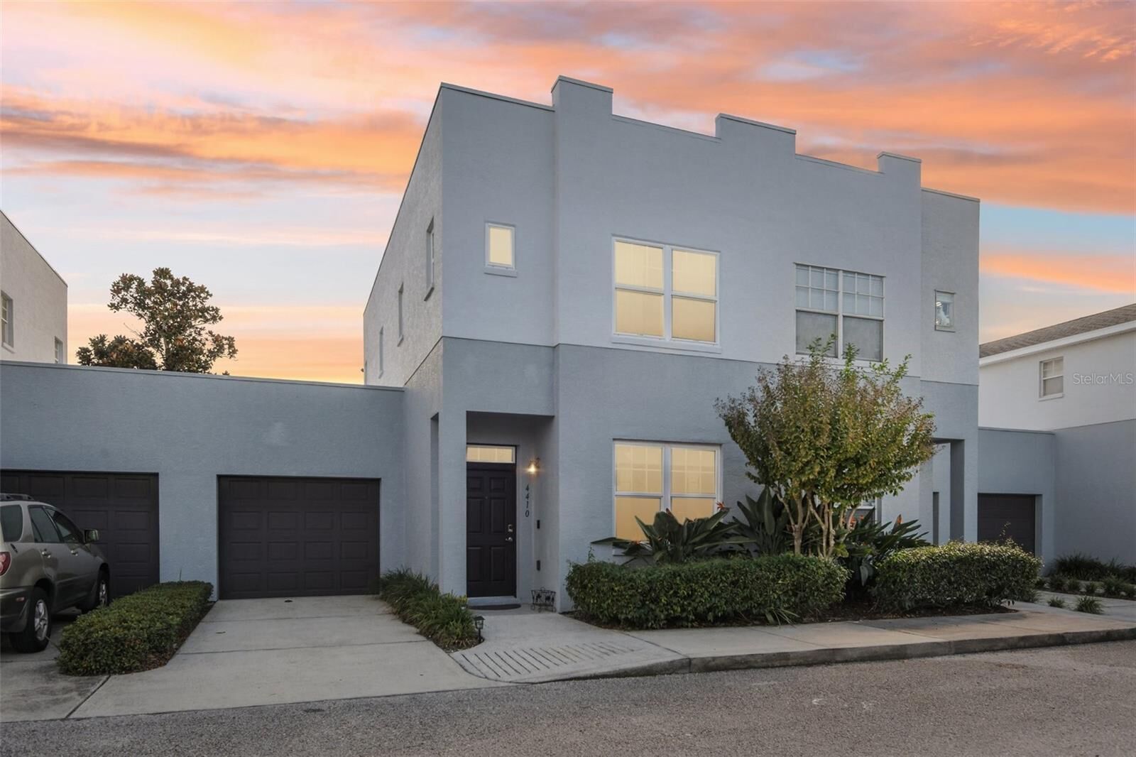 Property Photo:  4410 Algonkin Court  FL 33611 