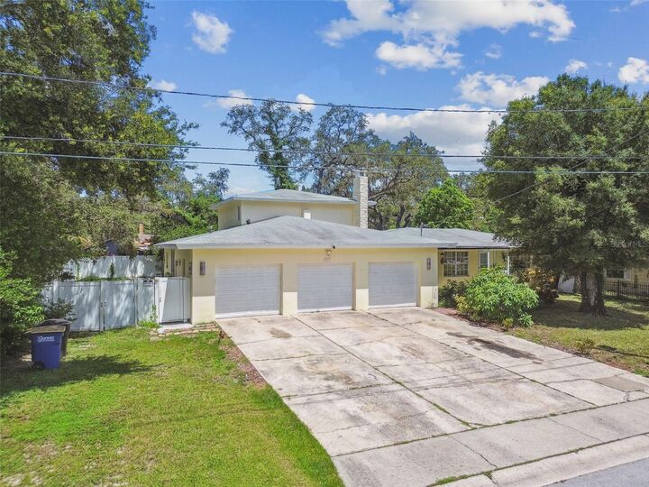 Property Photo: 1377 S Washington Avenue FL 33756
